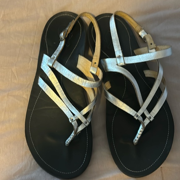 Olukai sling back sandal. Gold size 40 very good used condition - Picture 1 of 5